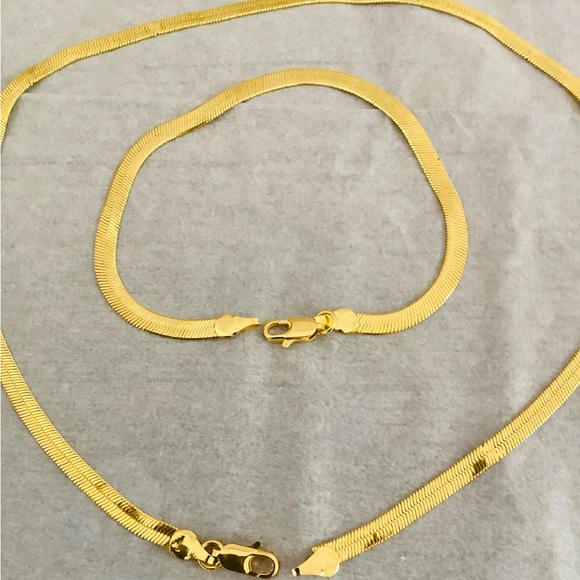 🔥Beautiful gold color flat necklace set any every occasion - Picture 7 of 7